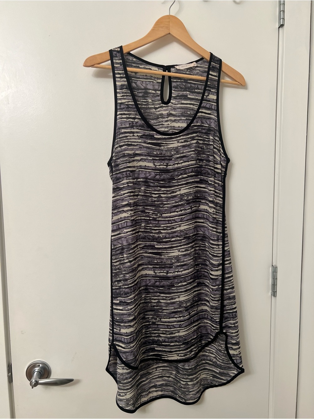 Lush Abstract Mesh Dress – Grey and Black, Size Small - Picture 3 of 8